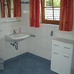 Gaestehaus Bergrast 슈라드밍