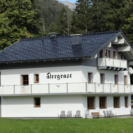 Gaestehaus Bergrast 슈라드밍